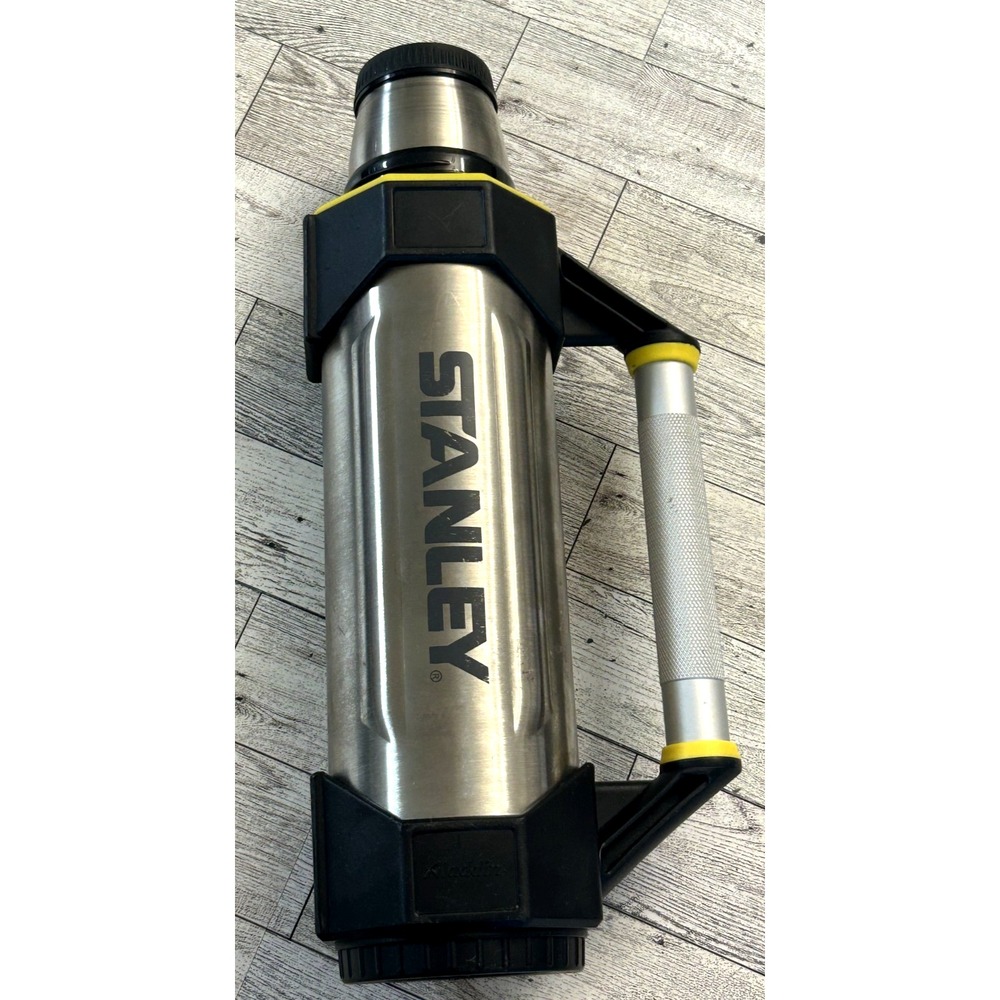 Stanley Aladdin The Bolt Stainless Steel Thermos W/Handle 1.1qt / 1L